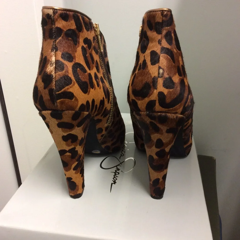 Jessica Simpson Booties - Picture 3 of 8